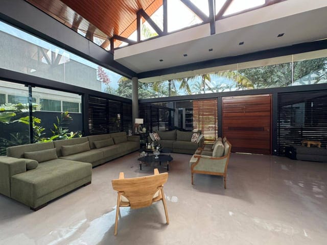 Casa com 677m² 3 quartos e 5 banheiros, para alugar, no bairro Loteamento Alphaville em Londrina