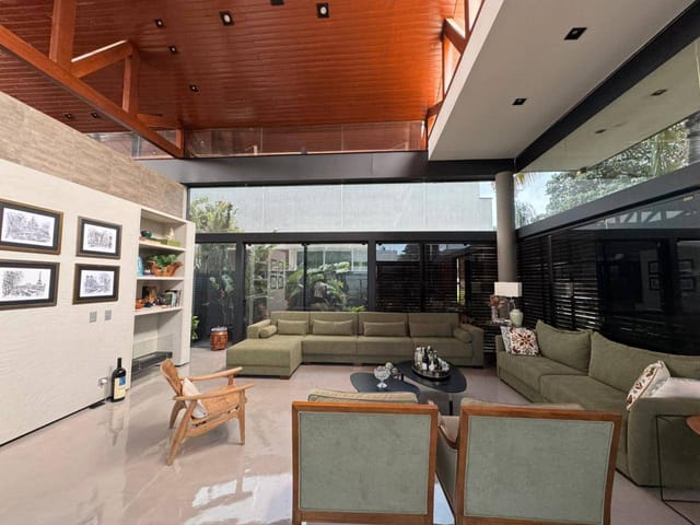 Casa com 677m² 3 quartos e 5 banheiros, para alugar, no bairro Loteamento Alphaville em Londrina