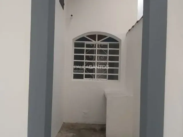 Casa com 200m² 3 quartos e 2 banheiros, à venda, no bairro Jardim Maria Eugênia em Sorocaba