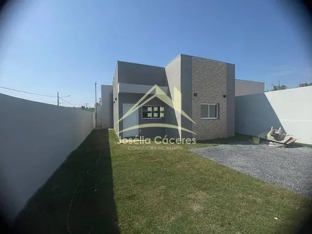 Casa com 243m² 3 quartos e 2 banheiros, à venda, no bairro Parque Residencial Tropical Ville em Cuiabá
