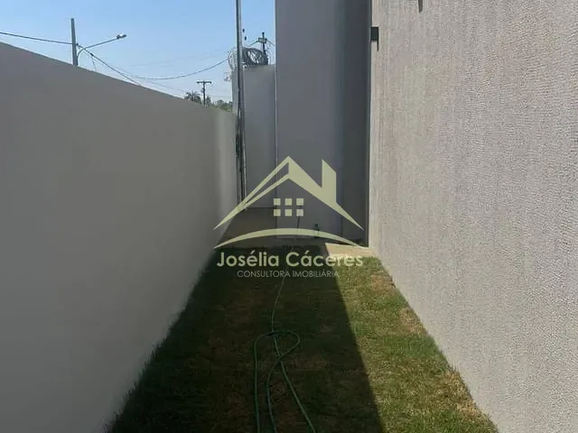 Casa com 243m² 3 quartos e 2 banheiros, à venda, no bairro Parque Residencial Tropical Ville em Cuiabá
