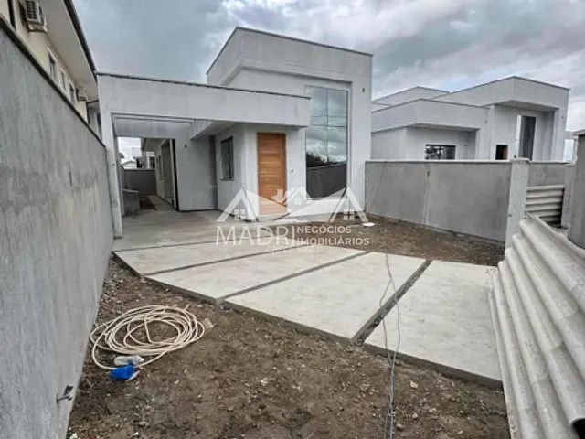 Casa 3 quartos e 2 banheiros, à venda, no bairro Nova Palhoça  em Palhoça
