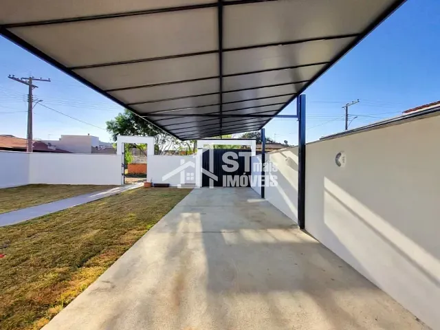 Casa com 300m² 2 quartos e 1 banheiro, à venda, no bairro Clube UVA em Andradas