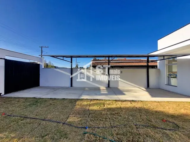 Casa com 300m² 2 quartos e 1 banheiro, à venda, no bairro Clube UVA em Andradas