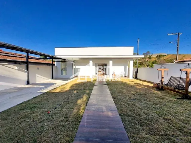 Casa com 300m² 2 quartos e 1 banheiro, à venda, no bairro Clube UVA em Andradas