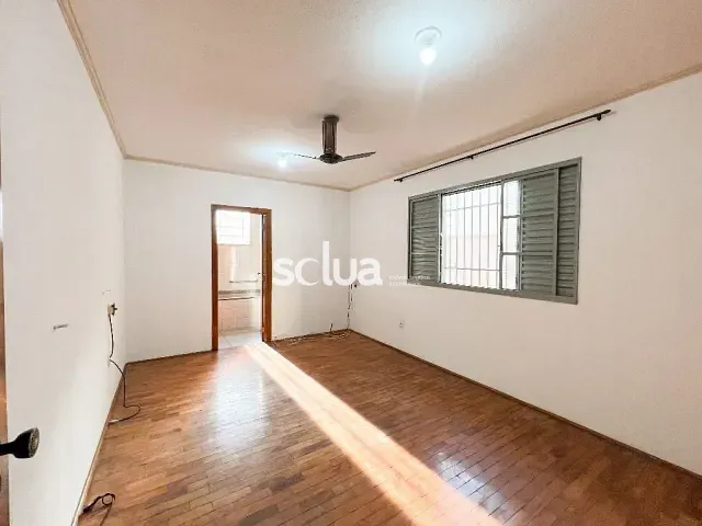 Casa com 200m² 2 quartos e 2 banheiros, à venda, no bairro Jardim Aparecida em Campinas