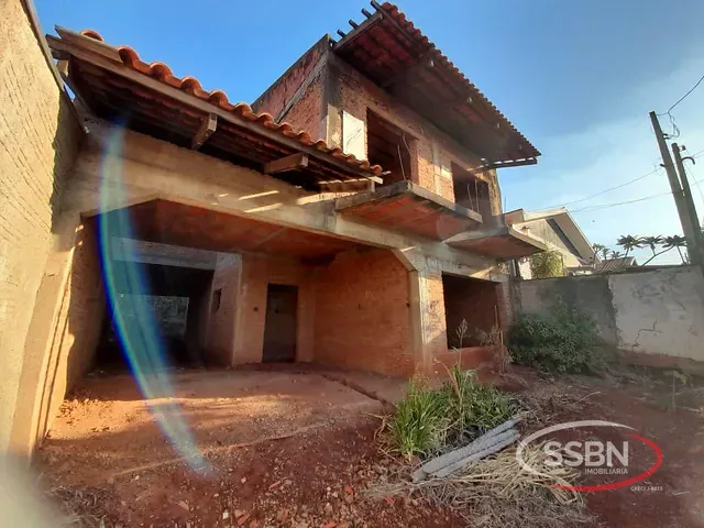 Casa 4 quartos e 4 banheiros, à venda, no bairro Jardim Santa Rosa em Nova Odessa