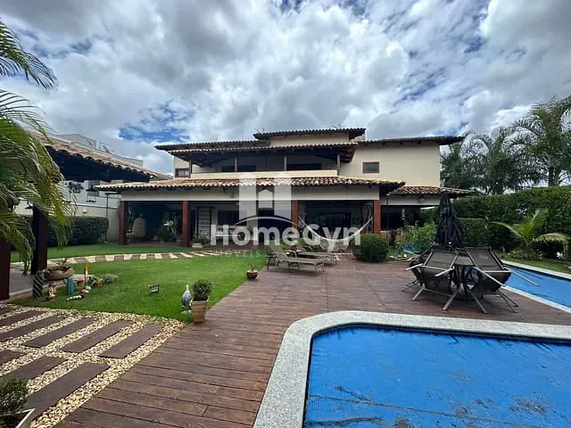 Casa com 1200m² 4 quartos e 5 banheiros, para alugar, no bairro Residencial Alphaville Flamboyant em Goiânia