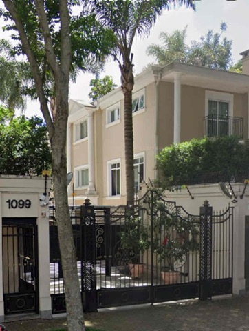 Casa com 300m² 4 quartos e 5 banheiros, à venda ou para alugar, no bairro Brooklin Paulista em São Paulo