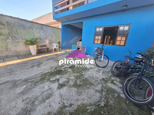 Casa com 245m² 6 quartos e 2 banheiros, à venda, no bairro Jardim das Gaivotas em Caraguatatuba