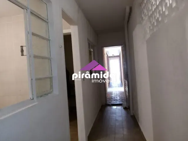 Casa com 118m² 2 quartos e 1 banheiro, à venda, no bairro Centro em Caraguatatuba