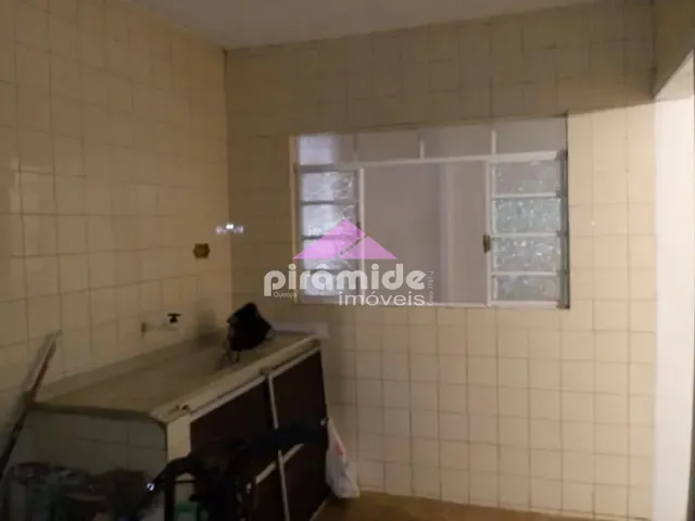 Casa com 118m² 2 quartos e 1 banheiro, à venda, no bairro Centro em Caraguatatuba