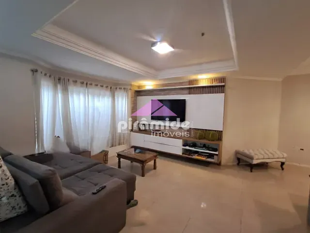 Casa 3 quartos e 2 banheiros, à venda, no bairro Urbanova I em São José dos Campos