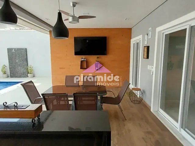 Casa 3 quartos e 5 banheiros, à venda, no bairro Urbanova em São José dos Campos
