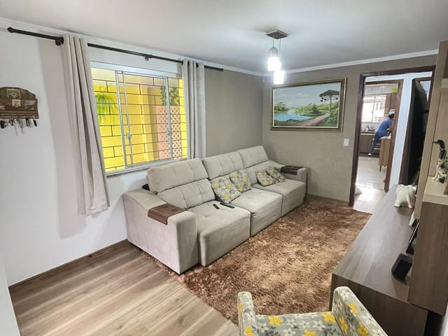 Casa com 484m² 3 quartos e 2 banheiros, à venda, no bairro Neves em Ponta Grossa
