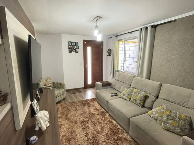 Casa com 484m² 3 quartos e 2 banheiros, à venda, no bairro Neves em Ponta Grossa