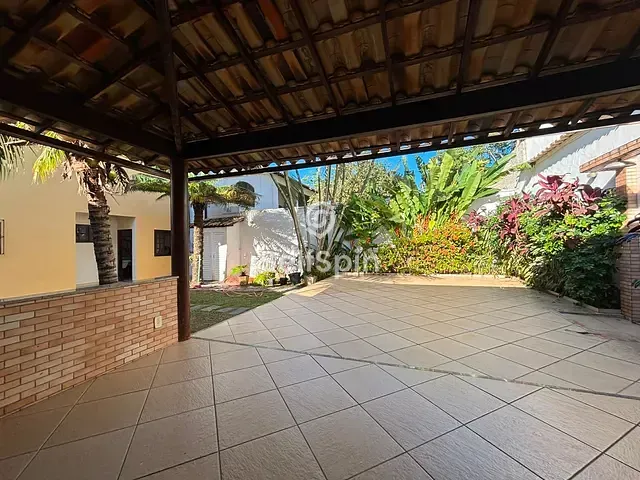 Casa com 360m² 3 quartos e 3 banheiros, para alugar, no bairro Piratininga em Niterói
