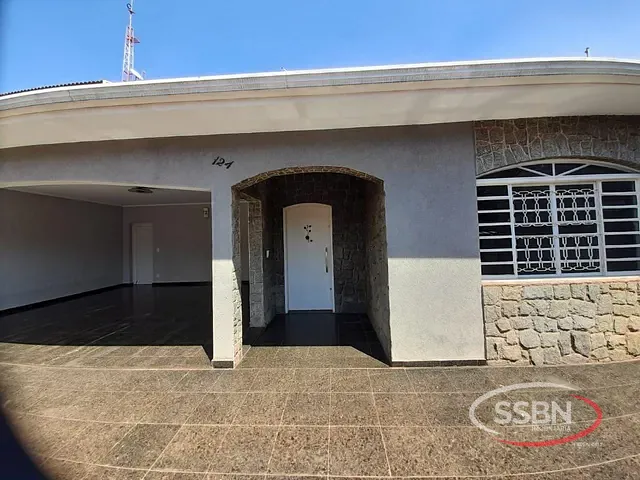 Casa com 247m² 4 quartos e 4 banheiros, à venda, no bairro Jardim Nossa Senhora de Fátima em Nova Odessa