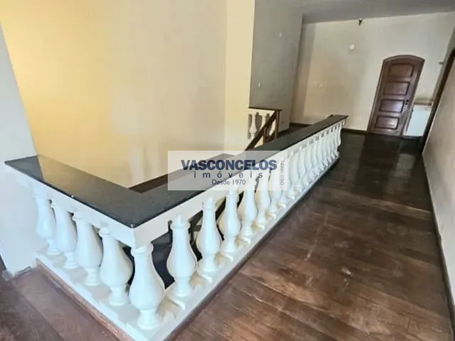 Casa com 450m², para alugar, no bairro Centro em São José dos Campos
