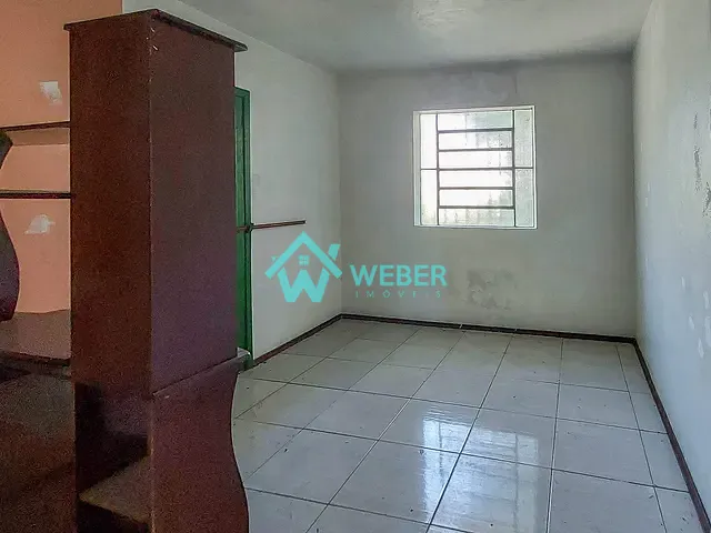 Casa 4 quartos e 2 banheiros, à venda, no bairro Vila Nova em Novo Hamburgo