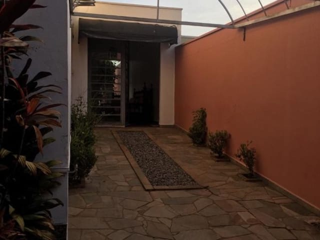 Casa com 250m² 2 quartos e 2 banheiros, à venda, no bairro Centro em São João da Boa Vista