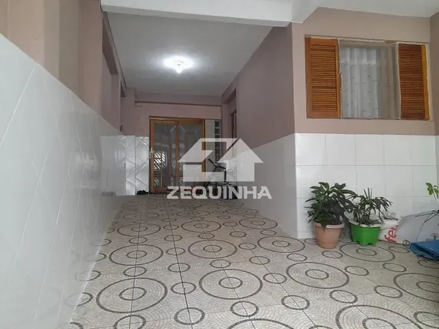 Casa com 130m² 5 quartos e 5 banheiros, à venda, no bairro Baronesa em Osasco