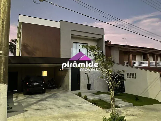 Casa 3 quartos e 4 banheiros, à venda, no bairro Urbanova em São José dos Campos