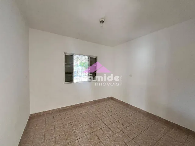 Casa com 210m² 3 quartos e 2 banheiros, para alugar, no bairro Jardim Uirá em São José dos Campos