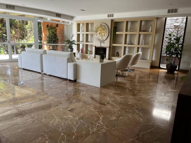 Casa com 770m² 5 quartos e 7 banheiros, à venda, no bairro Jardim Guedala em São Paulo
