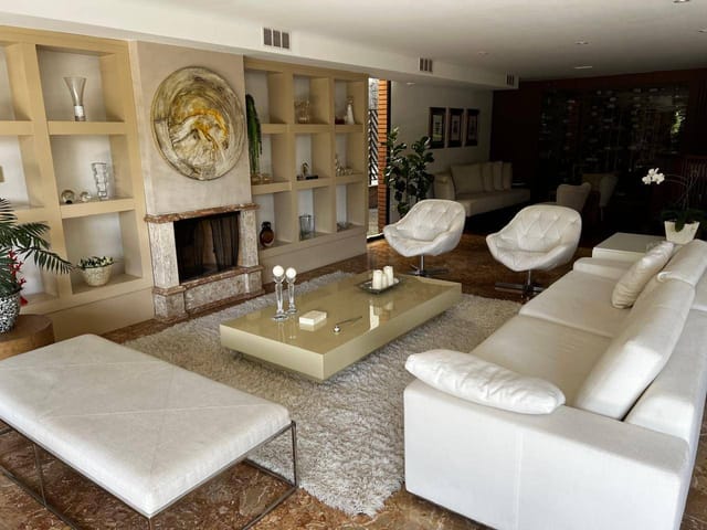 Casa com 770m² 5 quartos e 7 banheiros, à venda, no bairro Jardim Guedala em São Paulo