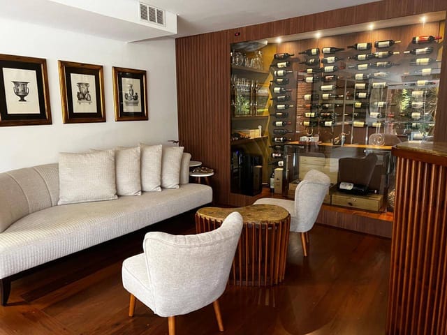 Casa com 770m² 5 quartos e 7 banheiros, à venda, no bairro Jardim Guedala em São Paulo