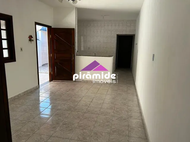 Casa com 245m² 2 quartos e 2 banheiros, à venda, no bairro Jardim das Gaivotas em Caraguatatuba