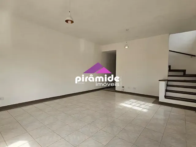 Casa 3 quartos e 2 banheiros, para alugar, no bairro Jardim das Indústrias em São José dos Campos