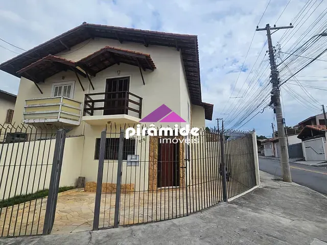 Casa 3 quartos e 2 banheiros, para alugar, no bairro Jardim das Indústrias em São José dos Campos