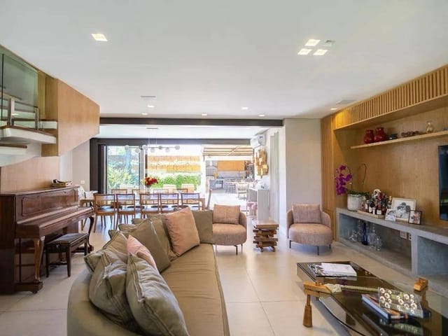 Casa com 430m² 4 quartos e 6 banheiros, à venda, no bairro Cidade Jardim em São Paulo