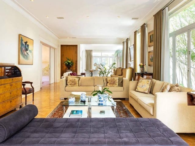 Casa com 837m² 4 quartos e 6 banheiros, à venda, no bairro Vila Nova Conceição em São Paulo