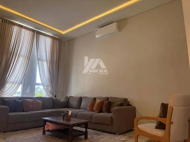 Casa 3 quartos e 3 banheiros, à venda, no bairro Centro em Guarapuava