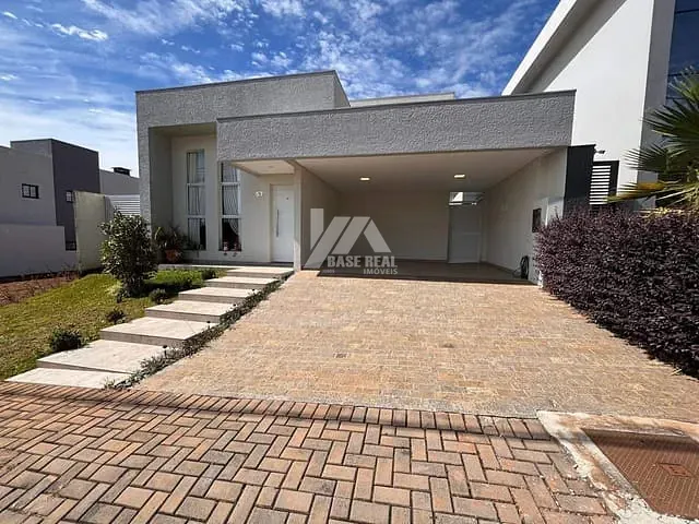 Casa 3 quartos e 3 banheiros, à venda, no bairro Centro em Guarapuava