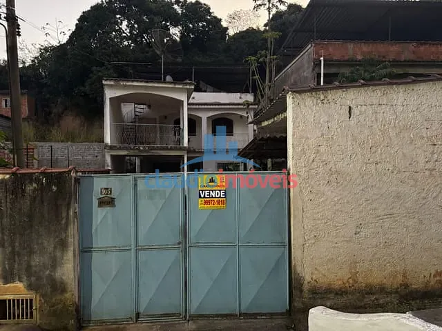 Casa 3 quartos e 2 banheiros, à venda, no bairro Ano Bom em Barra Mansa