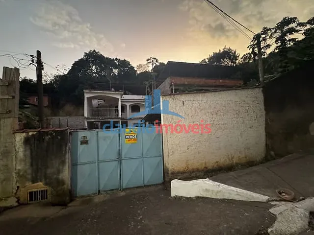 Casa 3 quartos e 2 banheiros, à venda, no bairro Ano Bom em Barra Mansa