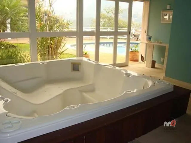 Casa à venda, no bairro Nogueira em Petrópolis