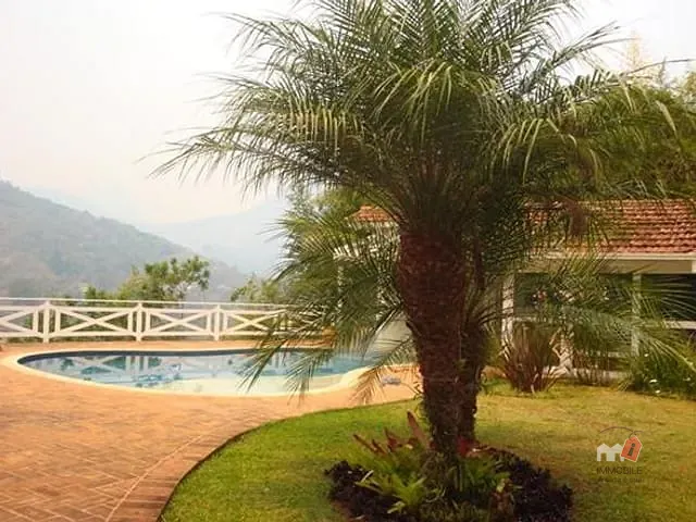 Casa à venda, no bairro Nogueira em Petrópolis