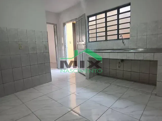 Casa com 60m² 1 quarto e 1 banheiro, para alugar, no bairro Taboão em São Bernardo do Campo