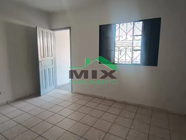 Casa com 60m² 1 quarto e 1 banheiro, para alugar, no bairro Taboão em São Bernardo do Campo