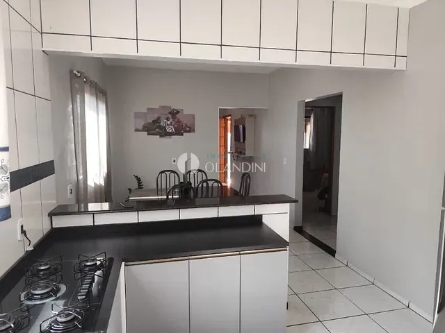 Casa com 182m² 2 quartos e 2 banheiros, à venda, no bairro Jardim dos Ipês em Artur Nogueira