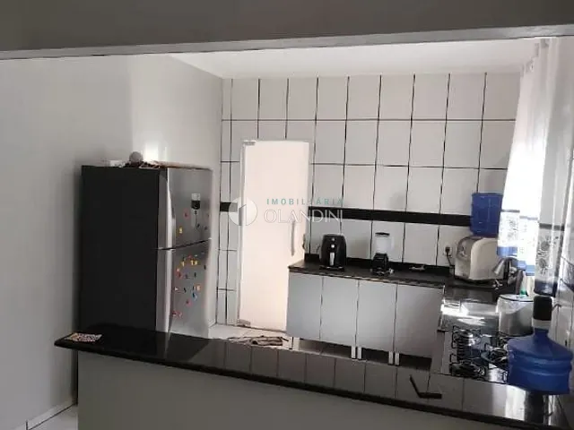 Casa com 182m² 2 quartos e 2 banheiros, à venda, no bairro Jardim dos Ipês em Artur Nogueira