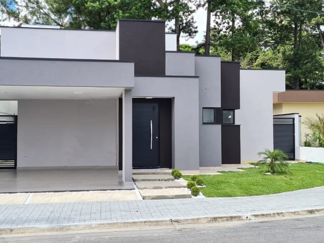 Casa com 318m² 3 quartos e 3 banheiros, à venda, no bairro Guedes em Tremembé