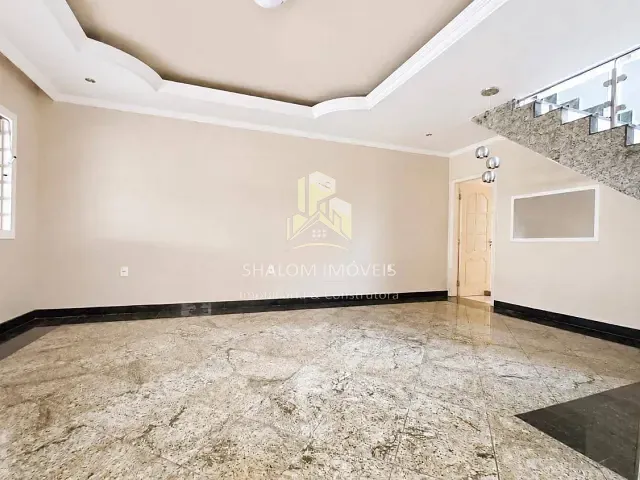 Casa 4 quartos e 3 banheiros, à venda, no bairro Parque Xangri-Lá em Contagem