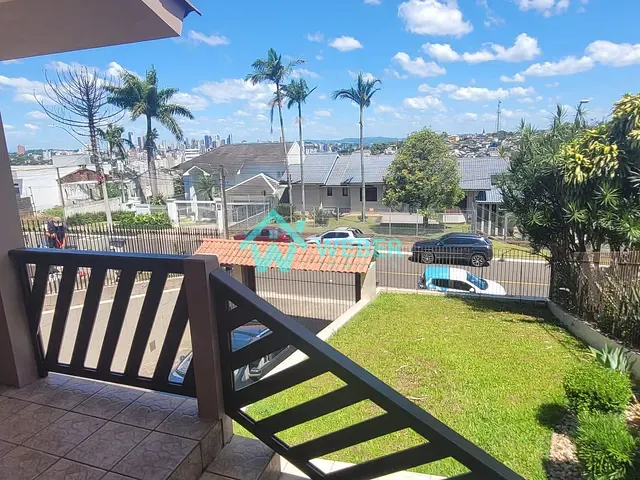 Casa com 388m² 3 quartos e 3 banheiros, para alugar, no bairro Petrópolis em Novo Hamburgo