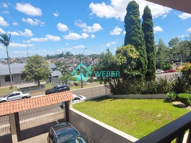 Casa com 388m² 3 quartos e 3 banheiros, para alugar, no bairro Petrópolis em Novo Hamburgo